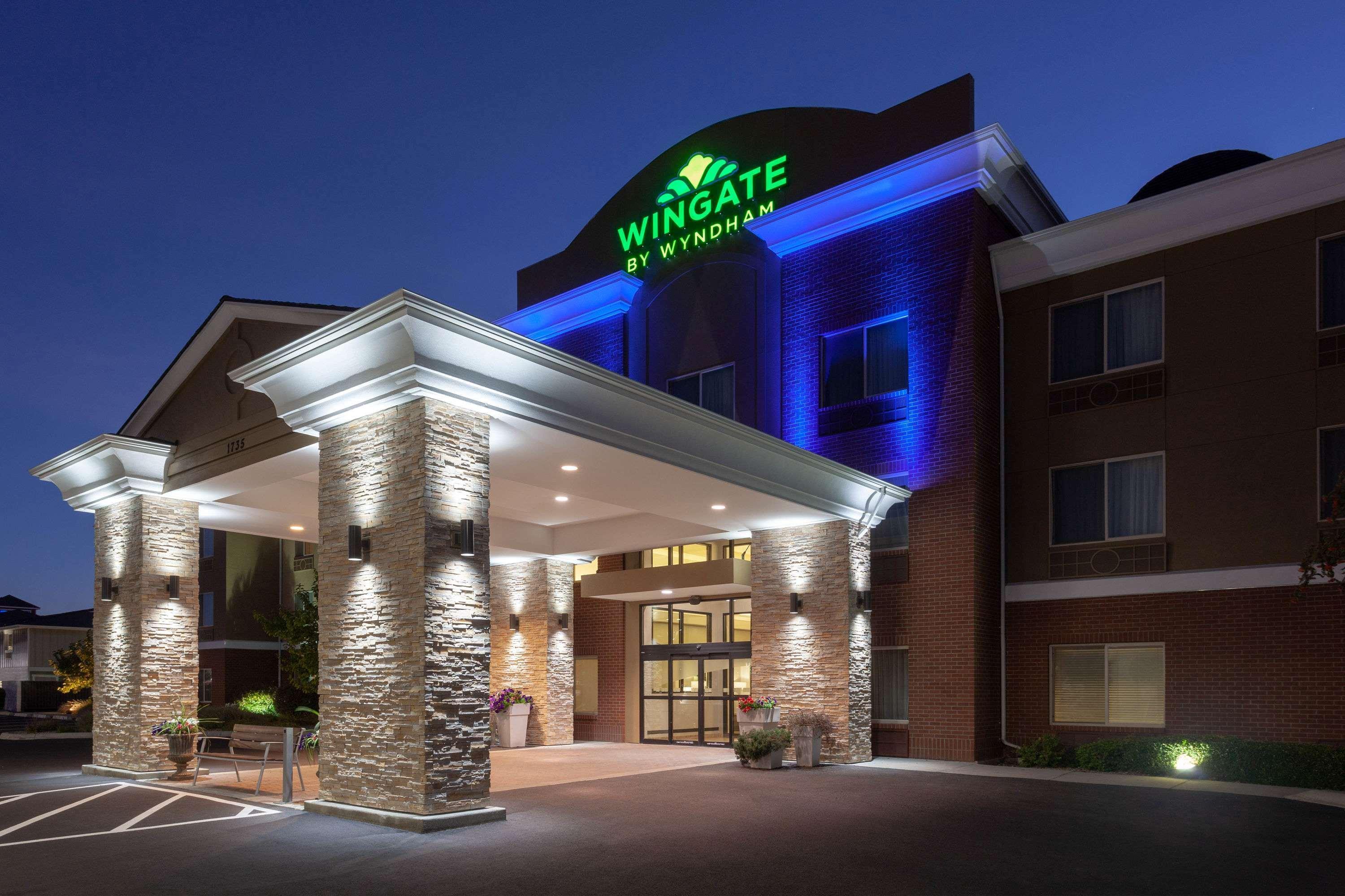 Wingate By Wyndham Moses Lake Hotel Exterior photo